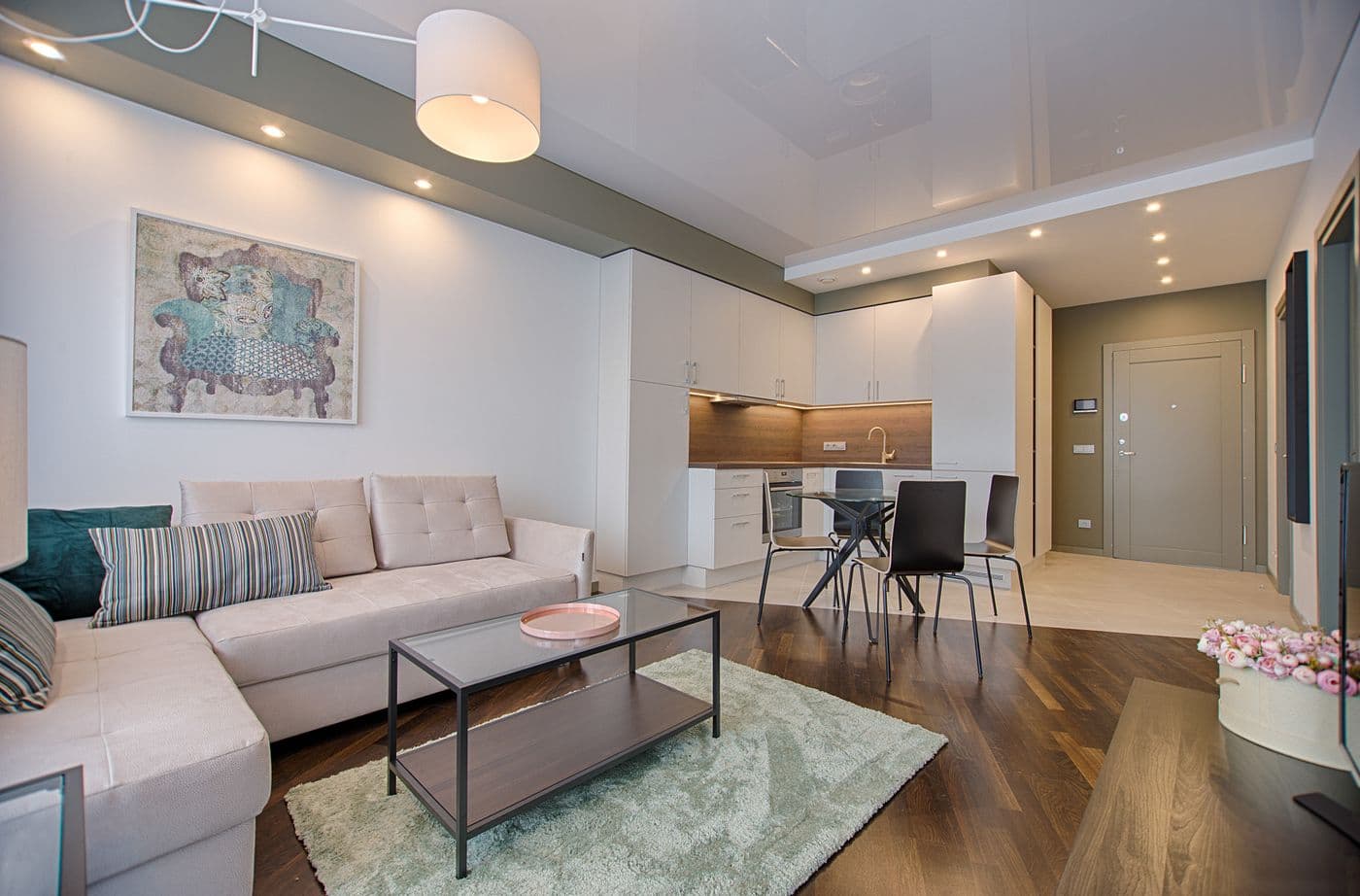 The 2-bed apartment listing being advertised